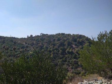 Dağda ve dağın altında büyük bir şehir