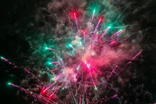 Праздничный Красочный Фейерверк Ночном Небе Абстрактный Фон — стоковое фото