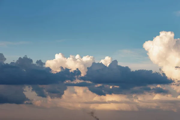 Nuvens Cúmulo Tempestuosas Bonitas Céu Fundo — Fotografia de Stock