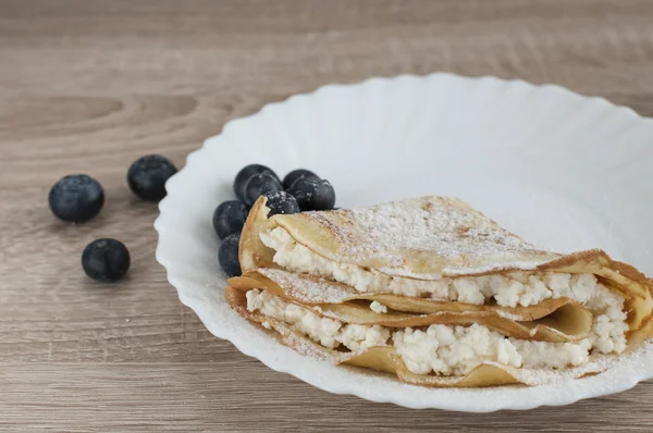 peynir ve yaban mersini pancake