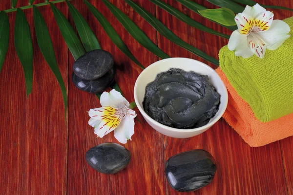  ramekin siyah çamur ile