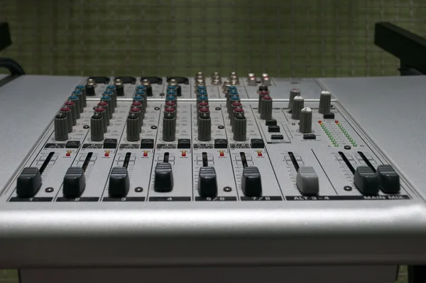 Consola de mezcla de audio — Foto de Stock