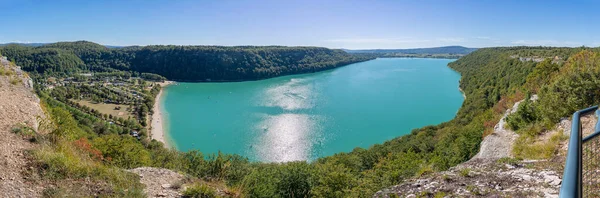 Fontenu Frankreich 2020 Blick Vom Aussichtspunkt Des Chalain Sees — Stockfoto