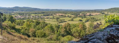 La Tour Du Meix - 09 04 2020: Saint-Christophe Kilisesi ve çevresi