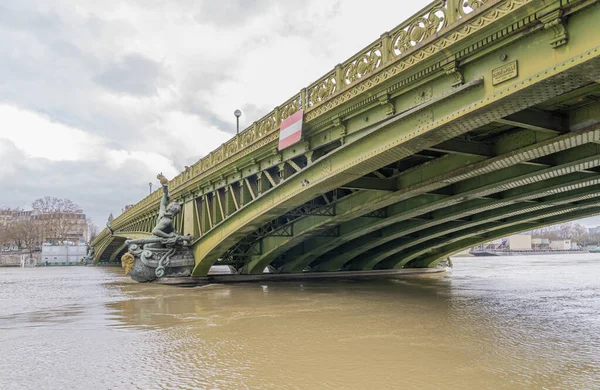 Paris França 2021 Detalhe Ponte Mirabeau Durante Inundação Sena — Fotografia de Stock