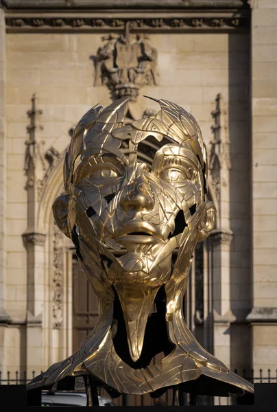 Paris França 2021 Vista Exposição Livre Estátuas Faces Bronze Pôr — Fotografia de Stock