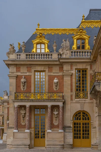 Versailles Frankreich 2021 Schloss Von Versailles Detail Der Goldenen Fassade — Stockfoto