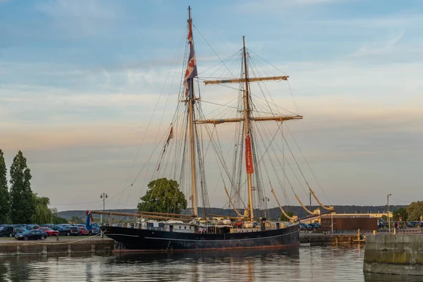 Honfleur Franciaország 2019 Gyönyörű Fahajó Két — Stock Fotó