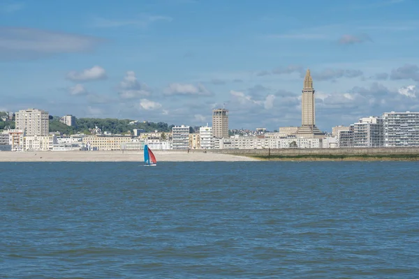 Le Havre, Fransa - 05: 30 2019: Deniz manzaralı şehir