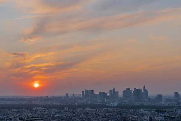 フランス 2021年7月 エッフェル塔 日没のトロカデロとラ防衛の眺め — ストック写真