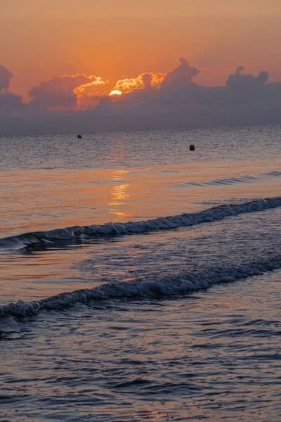 Langrune Sur Mer Francia 2021 Alba Sul Mare Dalla Spiaggia — Foto Stock