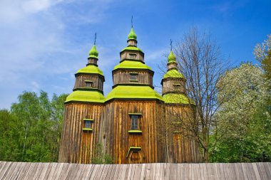 Eski ortaçağ ahşap kilise Pyrohiv, Ukrayna