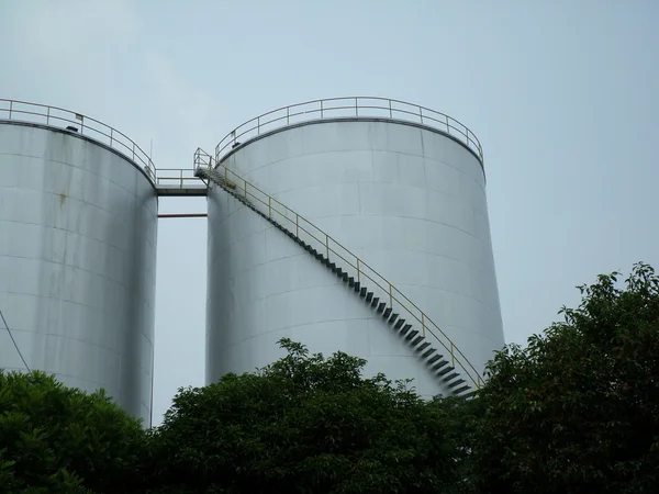 Tanques de petróleo — Foto de Stock