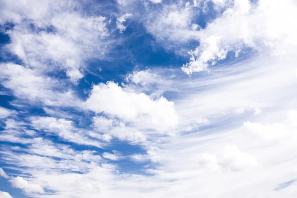 Mavi gökyüzü ile cennet — Stok fotoğraf