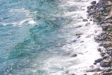 Nazik bir dalga hareketi