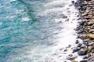 Nazik bir dalga hareketi