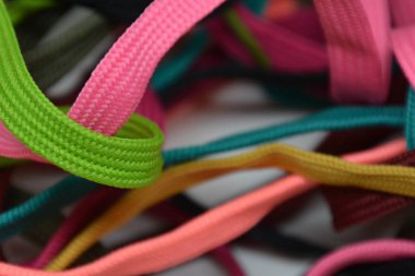 Ayakkabı bağcıklarının renk spektrumu. Yüksek kalite fotoğraf