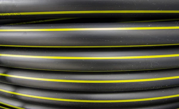 büyük plastik borular