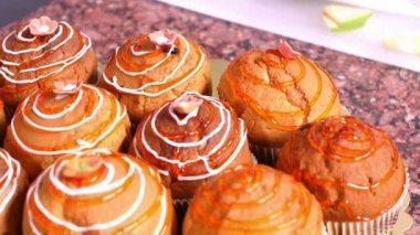 Hamur işleri dekorasyon işçi