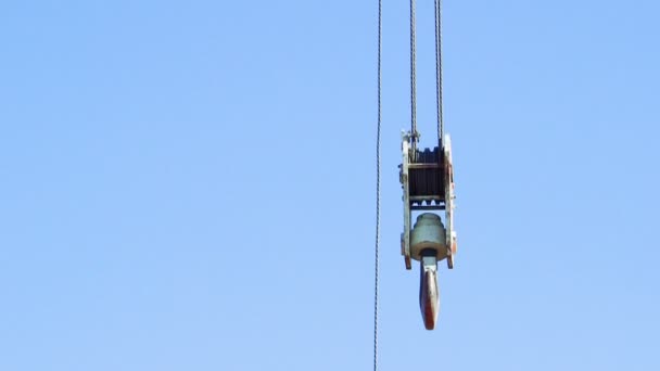 Not loaded hook of construction crane — Stock Video