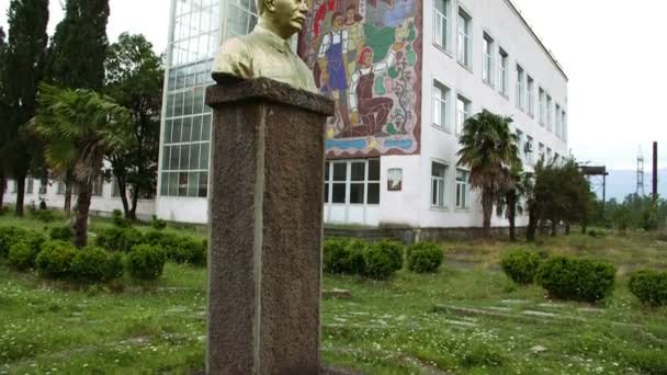 Busto de Stalin en Georgia — Vídeo de stock