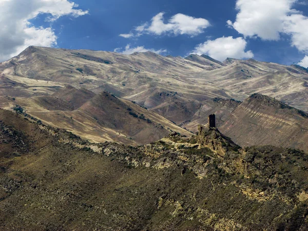 Chemin de montagne près du monastère David Gareja — Photo