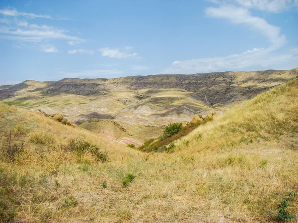 Mountain path near David Gareja monastery — Stock Photo, Image