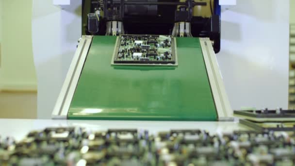 Ligne d'assemblage d'usine production de PCB — Video