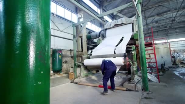 Paper recycling factory — Stock Video