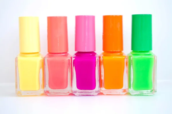 Grupo de esmaltes de uñas brillantes — Foto de Stock