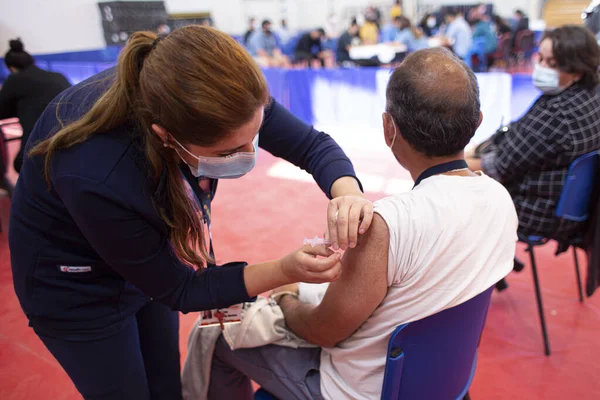 Şili 'de Covid-19' a karşı aşı