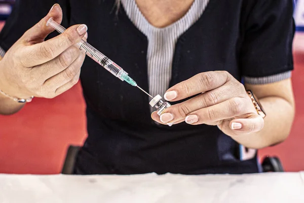 Şili 'de Covid-19' a karşı aşı