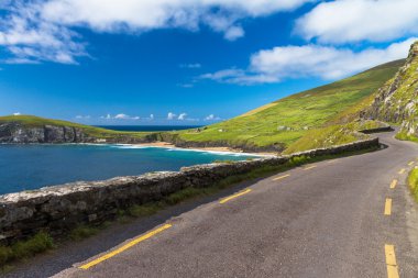 Dingle Yarımadası kıyılarında panorama