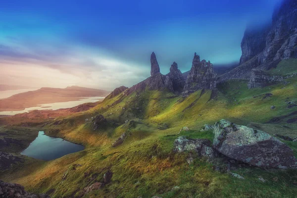 Dramático Highland pináculos Velho Homem de Storr Skye Escócia — Fotografia de Stock