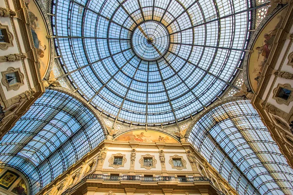 Vittorio emanuele galerie v Miláně — Stock fotografie