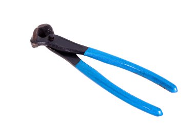 Beyaz arkaplanda pense izole edildi.