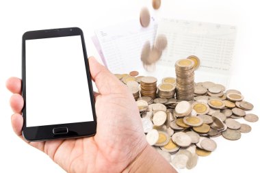 Adam elini boş dokunmatik ekran akıllı telefon ekonomi kavramı üzerinde