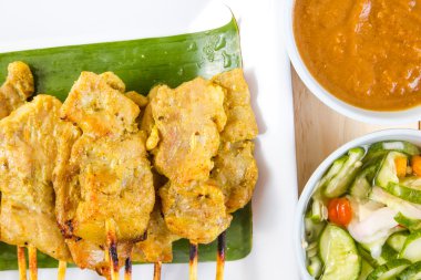 Izgara domuz ahşap masa, Tayland gıda stilini ayarla