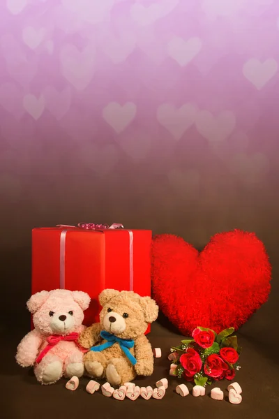 Valentinstag Hintergrund mit Herzen, Teddybär, rote Rosen, gi — Stockfoto