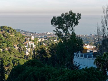 Mijas Köyü 'nün yüksek açılı görüntüsü, İspanya