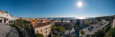 Malaga 'daki La Cala mahallesinin tepesinden panoramik manzara.