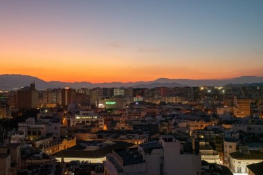 Noel zamanı Malaga şehir manzarası