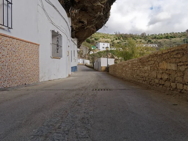 Veduta Delle Strade Delle Case Sulle Rocce Nella Città Setenil — Foto Stock