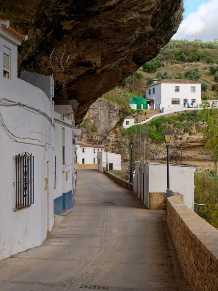 Veduta Delle Strade Delle Case Sulle Rocce Nella Città Setenil — Foto Stock