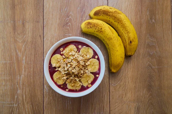 Vista Superior Taça Brasileira Açaí Com Bananas Granola — Fotografia de Stock