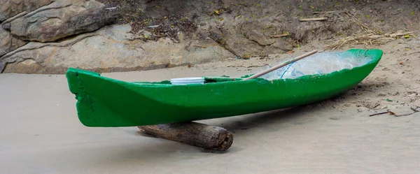 Blick Auf Ein Grünes Fischerboot Strand Sand — Stockfoto