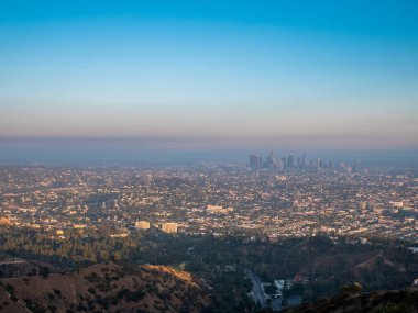 Yaz boyunca Los Angeles şehrinin en iyi manzarası.