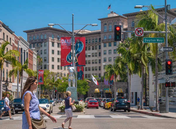 Los Angeles Usa 2016年6月28日 夏のロサンゼルスのダウンタウンを歩く人々の眺め — ストック写真