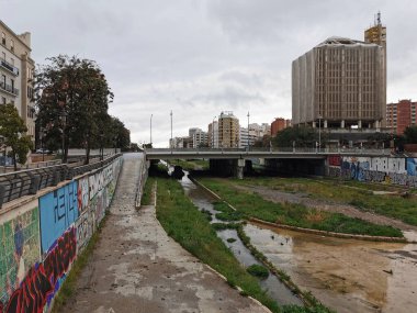 Malaga, İspanya - 22 Şubat 2021: Malaga 'da Soho sokaklarının manzarası;