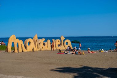 Yazın güzel Malagueta Sahili manzarası.